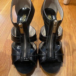 Never Worn Michael Kors Zip Up Patent Leather Zip Pump (Size 8 / 8.5)